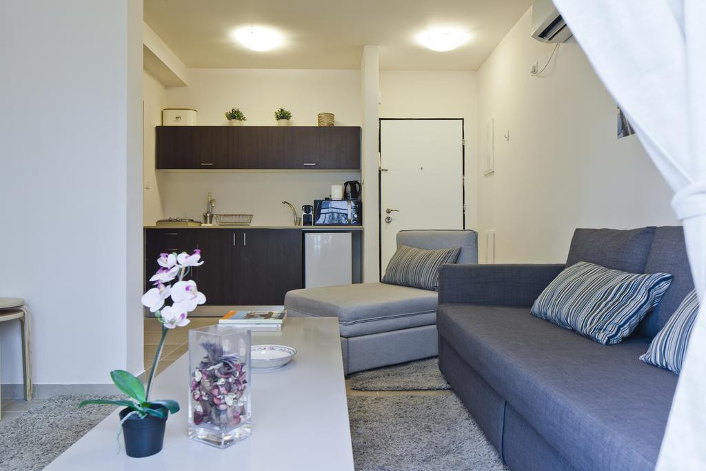 Tlv Suites By The Sea - 2 Rooms Tel Aviv Exterior foto